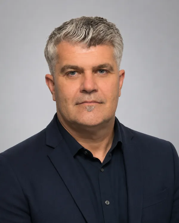 Fotografía de Georgi Vladimirov, de Networks Fibra Valencia, S.L.